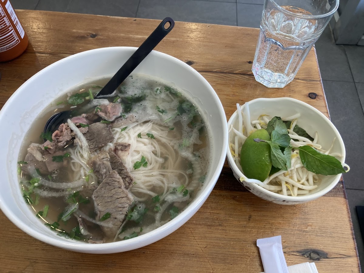 The Pho 2-3